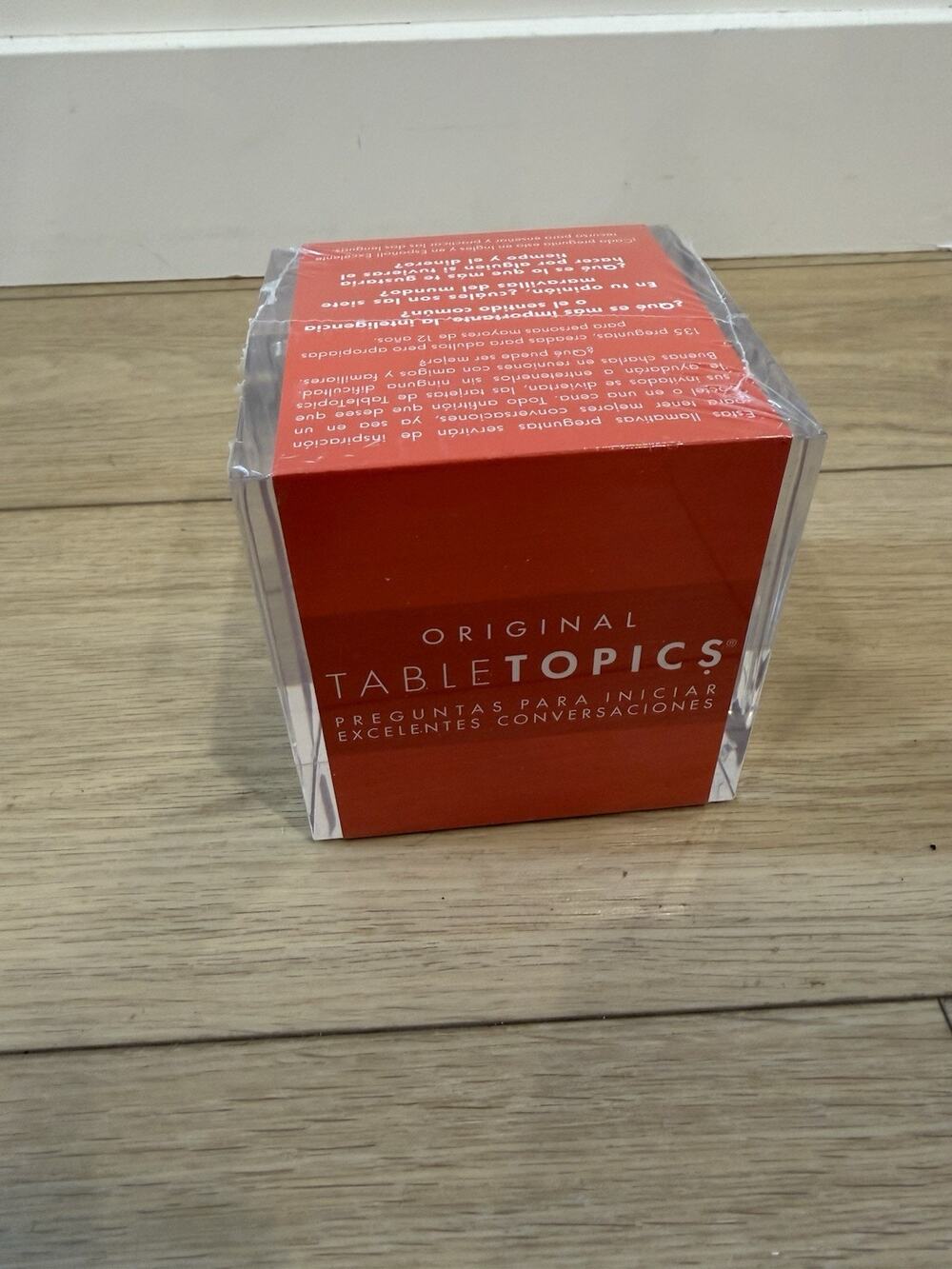 TableTopics Original En Espanol Question Card Game - 135 Spanish/English Sealed